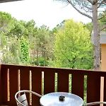 Enjoy A Relaxing Terrace In Pineda Apartman