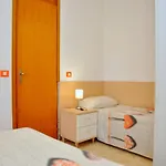 Enjoy A Relaxing Terrace In Pineda Apartman Bibione